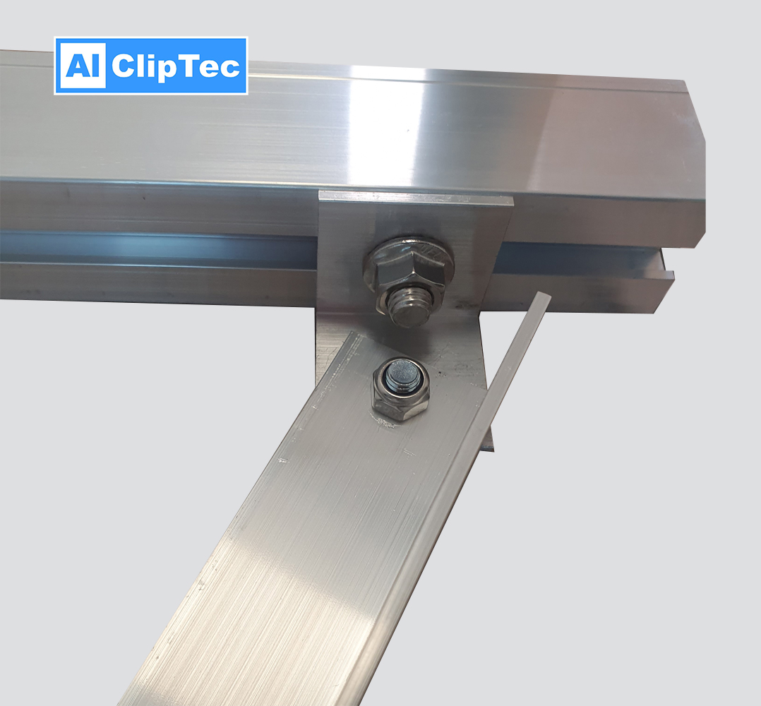 Solarhalterung-Verschraubung