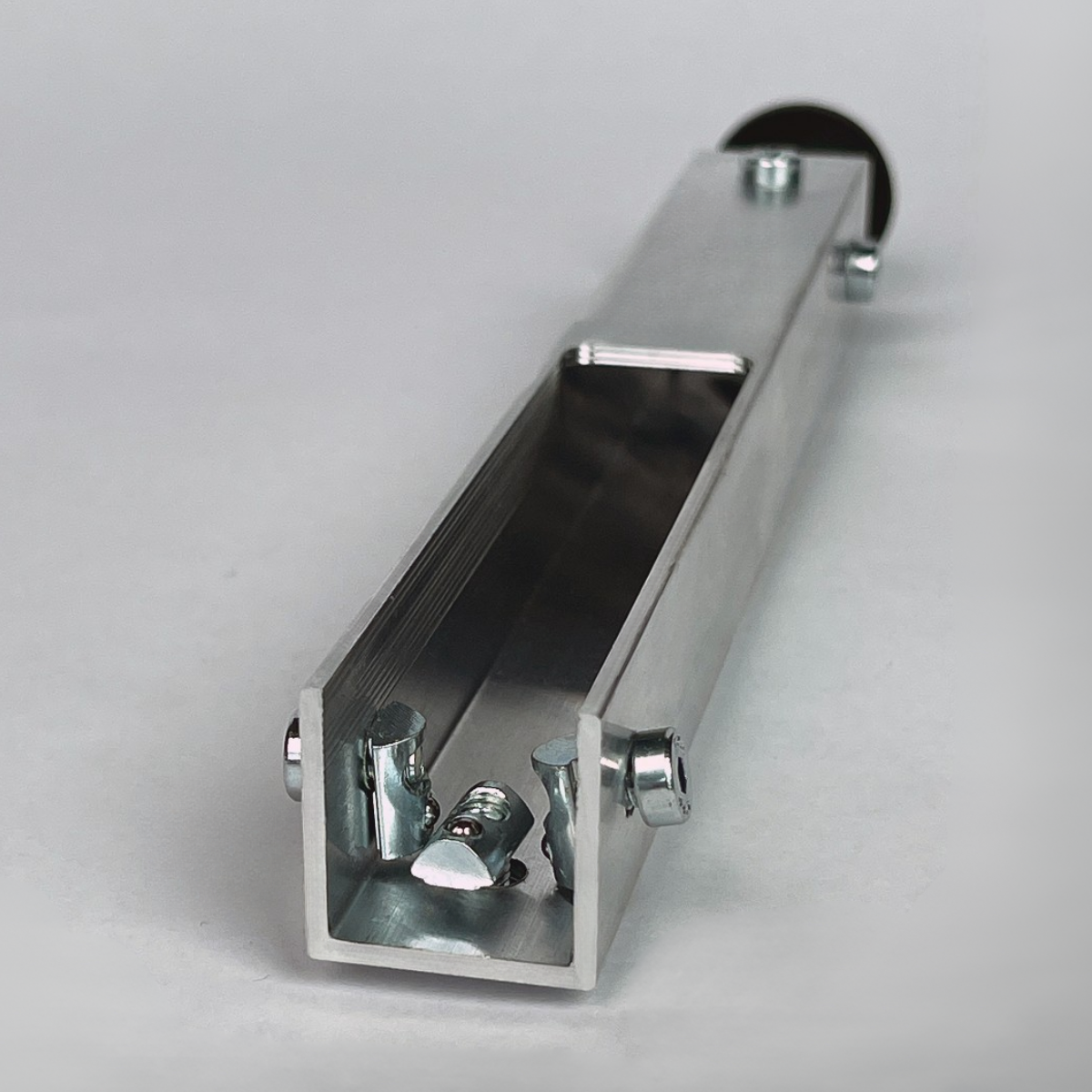 Fixslide – 4x Höhenadapter | Regal sichern & Höhe anpassen| für 20×20 Nut 5